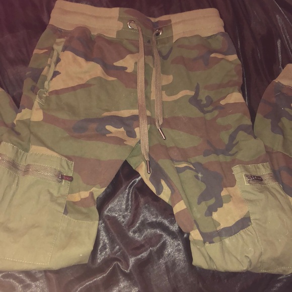 champs camo pants